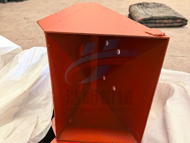 NE30斗式提升机料斗5
